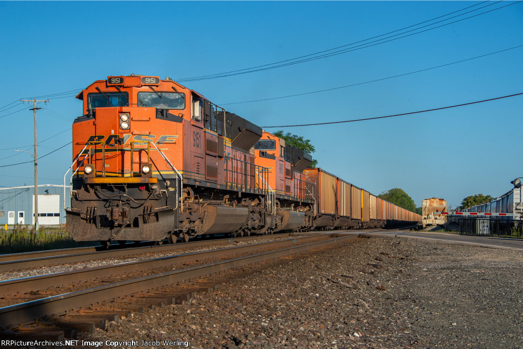 BNSF 9151